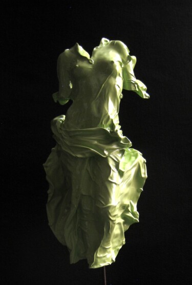 femme - sculpture laquée 50 vert